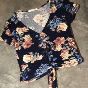 Cropped floral shirt